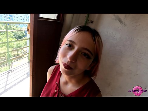 ❤️ Studint Sensual sûget in frjemdling yn 'e bûtenwrâld - Cum op syn gesicht ️ Porno by ús fy.massagecenter-yalta.ru ❌️❤